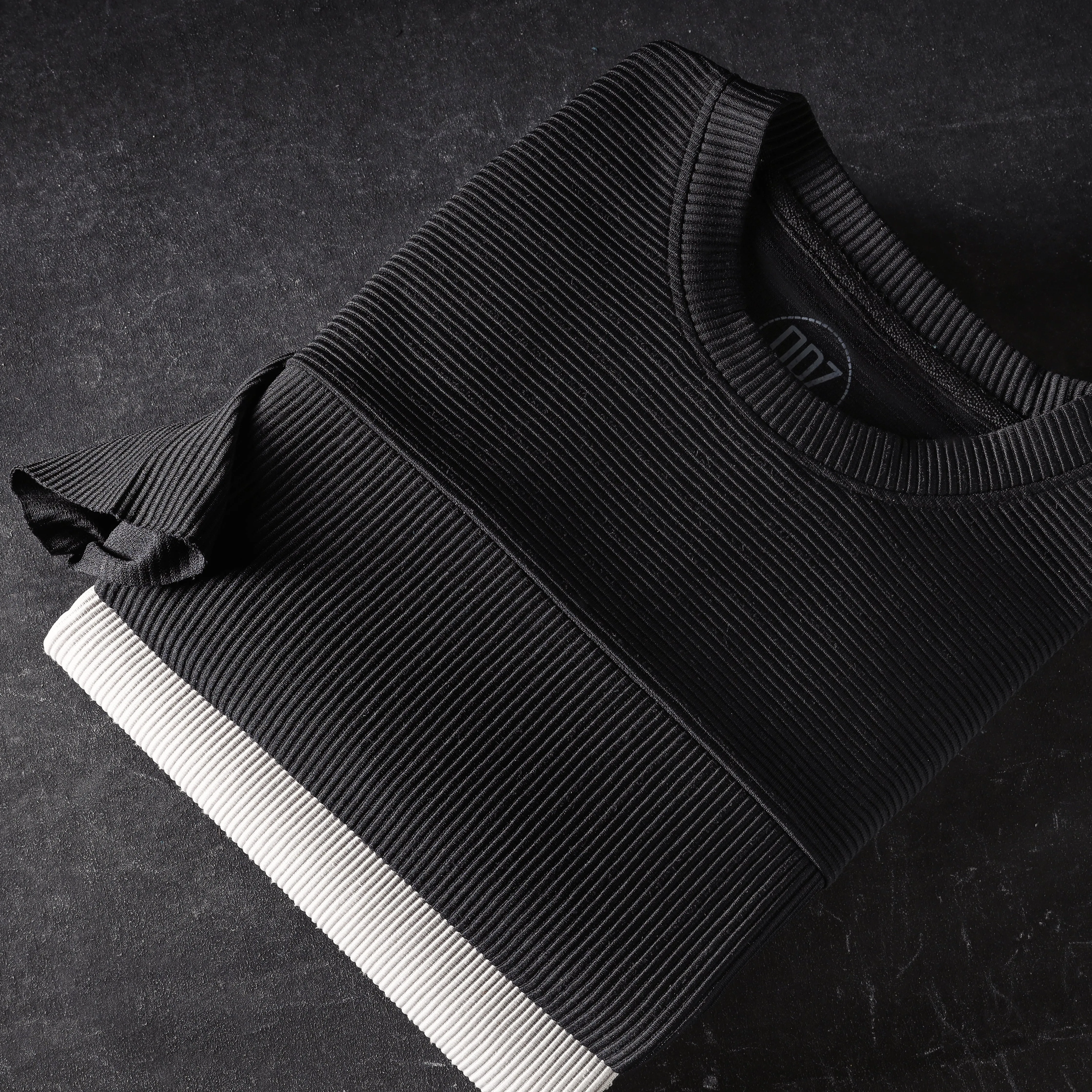 Bamboo Strips Curved T-shirt