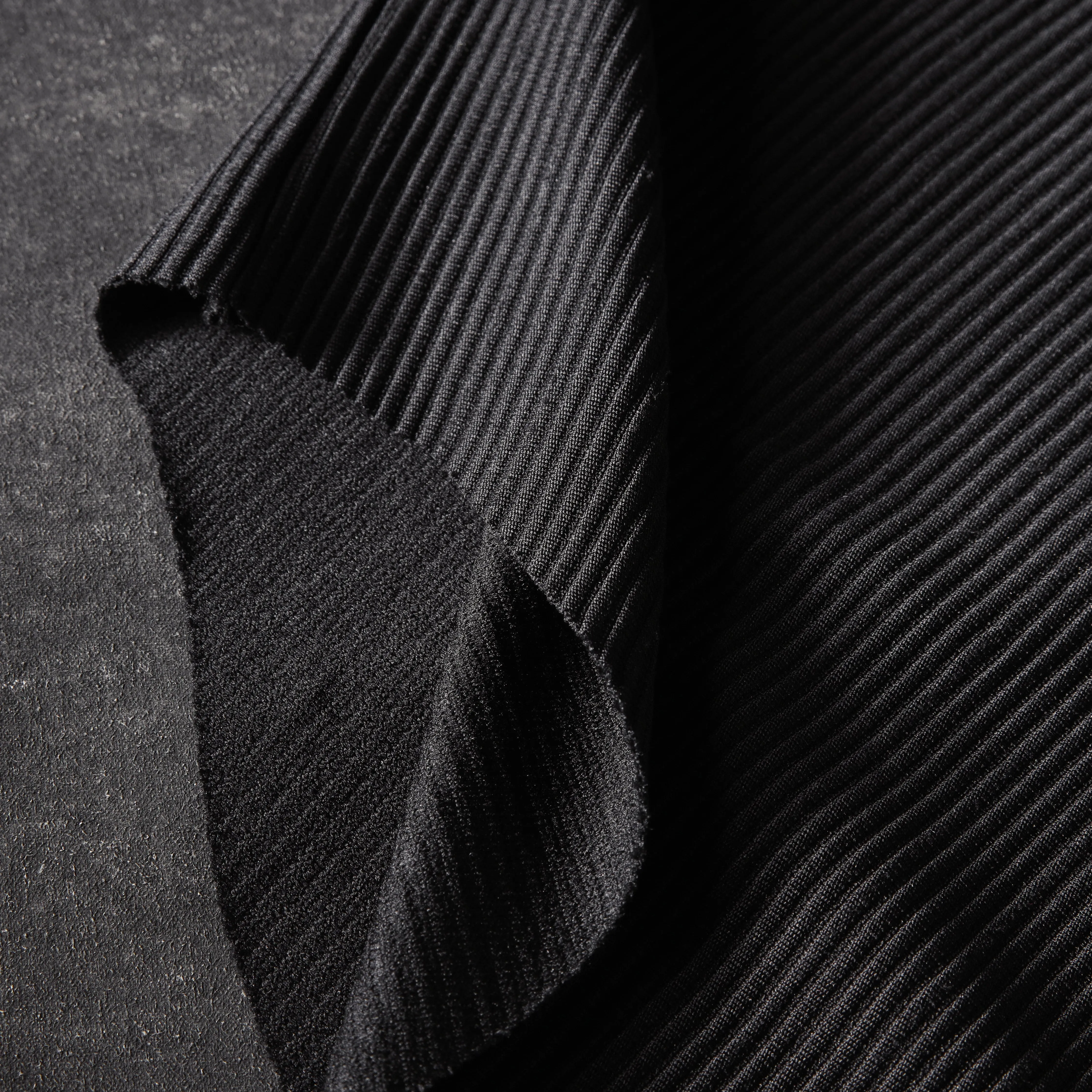 Bamboo Strips Curved T-shirt